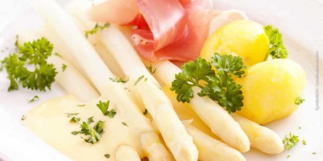 Asparagus with potato and gammon