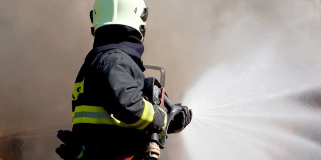 Symbolbild_Feuerwehr_Brand_Löschwasser