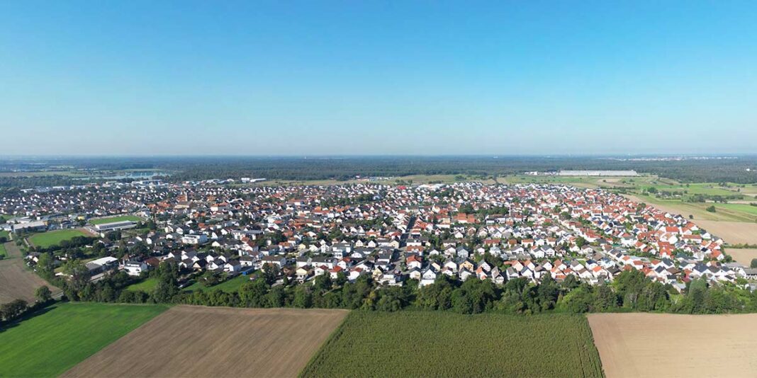 Kronau setzt Schönborns Alleen ein Denkmal Kronau setzt Schönborns Alleen ein Denkmal