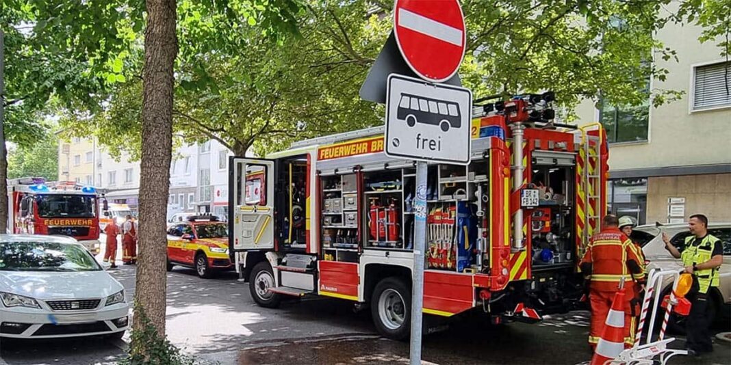 Bruchsal: Hilflose Person aus verrauchter Wohnung gerettet Bruchsal: Hilflose Person aus verrauchter Wohnung gerettet