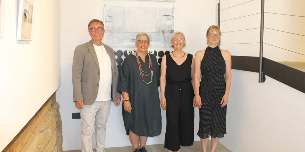 Ausstellungeröffnung PING | PONG im Aschingerhaus Oberderdingen Ausstellungeröffnung PING | PONG im Aschingerhaus Oberderdingen