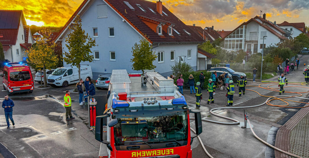 Große Feuerwehrübung in Forst: Fröhliche Grillparty wird zum Branddrama Große Feuerwehrübung in Forst: Fröhliche Grillparty wird zum Branddrama