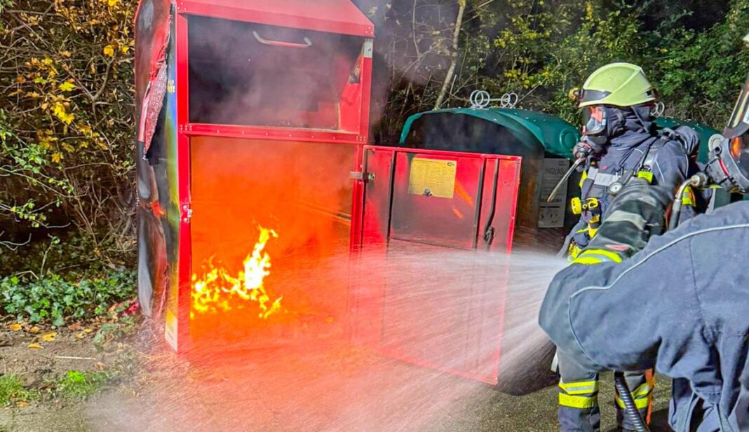 Brandstifter aktiv: Doppelter Feueralarm in Forst Brandstifter aktiv: Doppelter Feueralarm in Forst