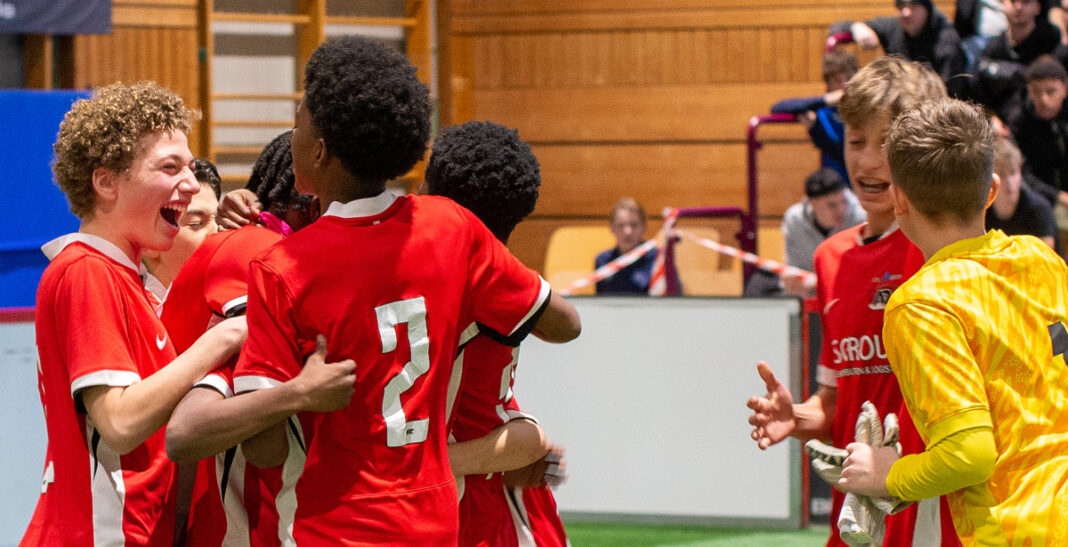 U14-Topteams liefern sich packendes Hallenturnier. Golden Goal entscheidet U14-Topteams liefern sich packendes Hallenturnier. Golden Goal entscheidet
