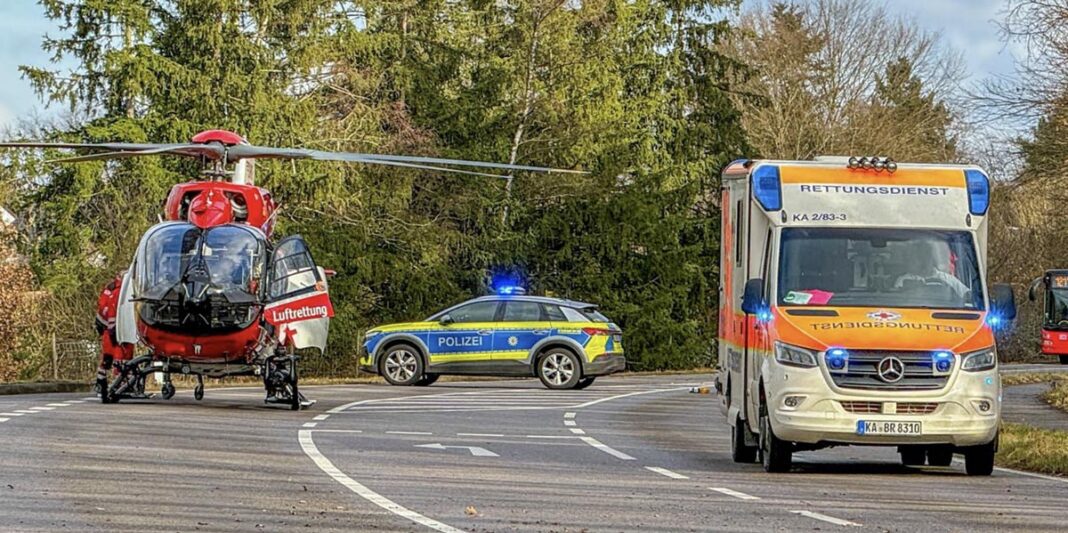 UPDATE: Pedelec-Fahrerin nach Zusammenstoß mit Motorrad schwerverletzt in Klinik UPDATE: Pedelec-Fahrerin nach Zusammenstoß mit Motorrad schwerverletzt in Klinik