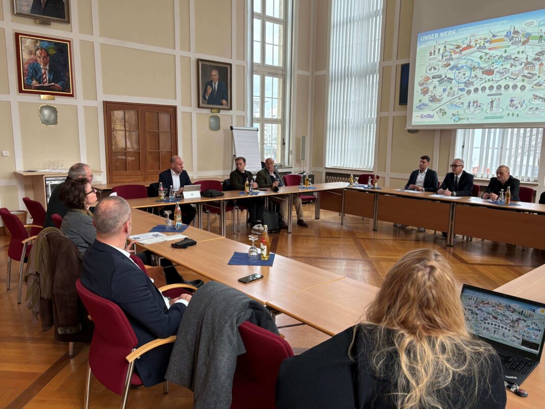 Meilenstein für die Wärmewende: Stadtwerke Bruchsal sichern sich Geothermie-Wärme Meilenstein für die Wärmewende: Stadtwerke Bruchsal sichern sich Geothermie-Wärme