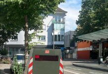 Die Akademie der Wissenden tagt in der Bahnhofstraße