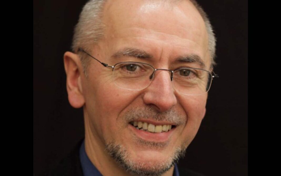 Vortrag zu KI bei der Kulturinitiative Bruchsal: Drei Fragen an Prof. Grunwald Vortrag zu KI bei der Kulturinitiative Bruchsal: Drei Fragen an Prof. Grunwald
