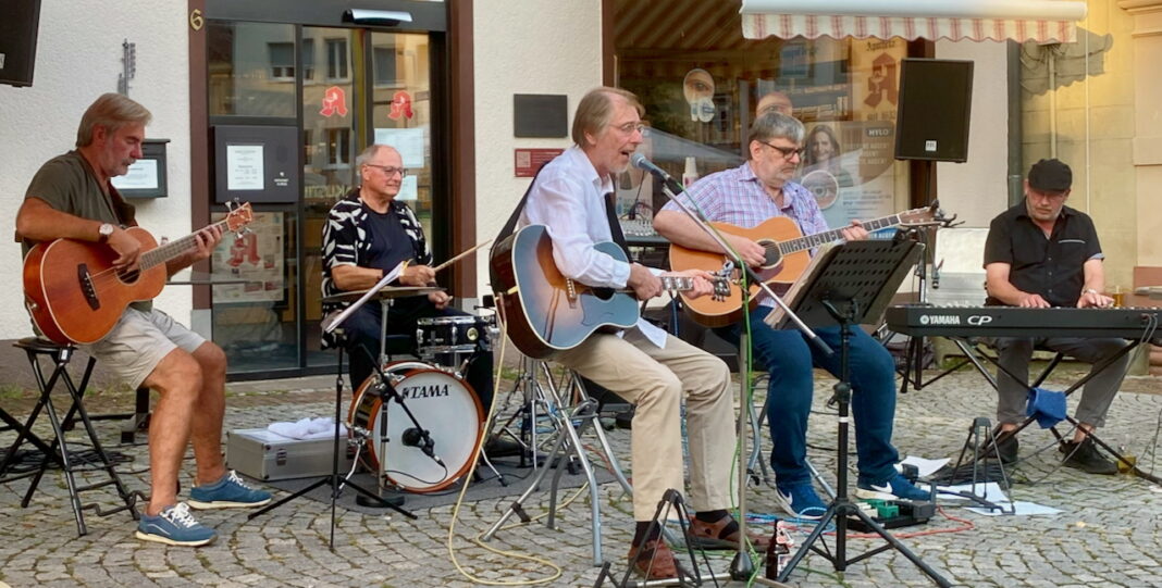 Unser Bretten-Tipp | 24.7.2026 | Bretten. Marktplatz. Blues. Unser Bretten-Tipp | 24.7.2026 | Bretten. Marktplatz. Blues.