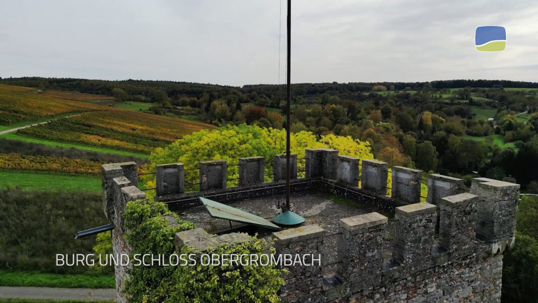 Zum Burgfest Obergrombach – Wir fliegen über Burg und Schloss Obergrombach Zum Burgfest Obergrombach – Wir fliegen über Burg und Schloss Obergrombach