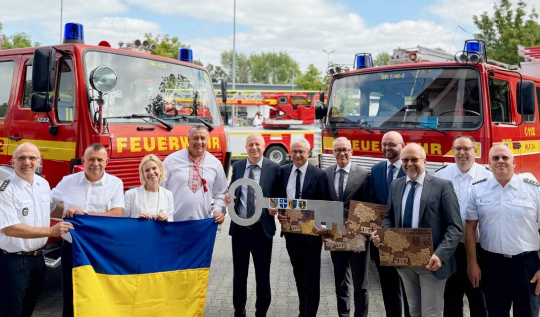 Von Bruchsal in die Ukraine: Drei Feuerwehr-Fahrzeuge starten ihre zweite Mission Von Bruchsal in die Ukraine: Drei Feuerwehr-Fahrzeuge starten ihre zweite Mission