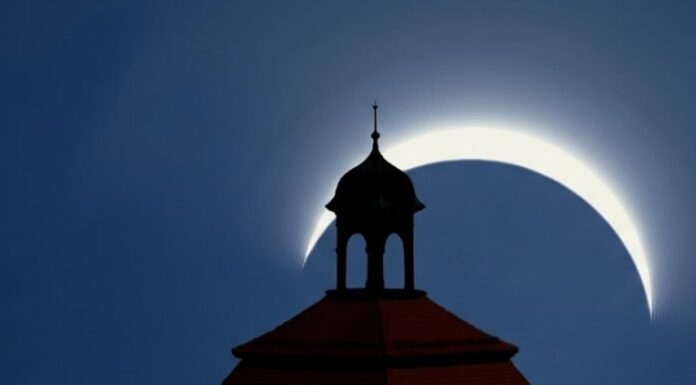 Partielle Sonnerfinsternis | 12.8.26 | So erleben wir in Bruchsal das kleine Himmelsspektakel