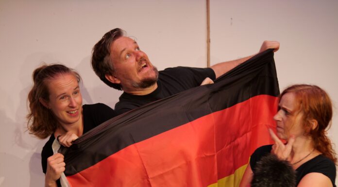 Unser Event-Tipp | 03.10. | Die deutsche Geschichte an enem Abend – Geschichtsstunde mit Augenzwinkern