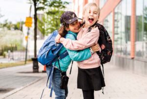 Elterntaxi oder Selbständigkeit? Kids stark für den Schulweg machen Elterntaxi oder Selbständigkeit? Kids stark für den Schulweg machen