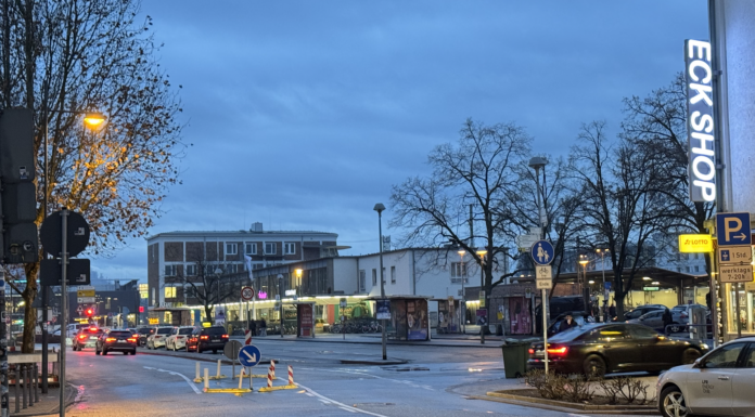 Fernwärmeausbau am Bahnhofsplatz Bruchsal: Welche Straßen ab Montag betroffen sind