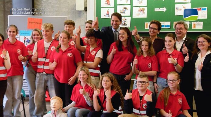 Erste-Hilfe kinderleicht – Kultusminister Jung in Eppingen