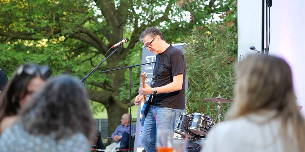 SO WAR’S | Live, laut und nah dran: Super Motel Six bei Studio 2 SO WAR’S | Live, laut und nah dran: Super Motel Six bei Studio 2